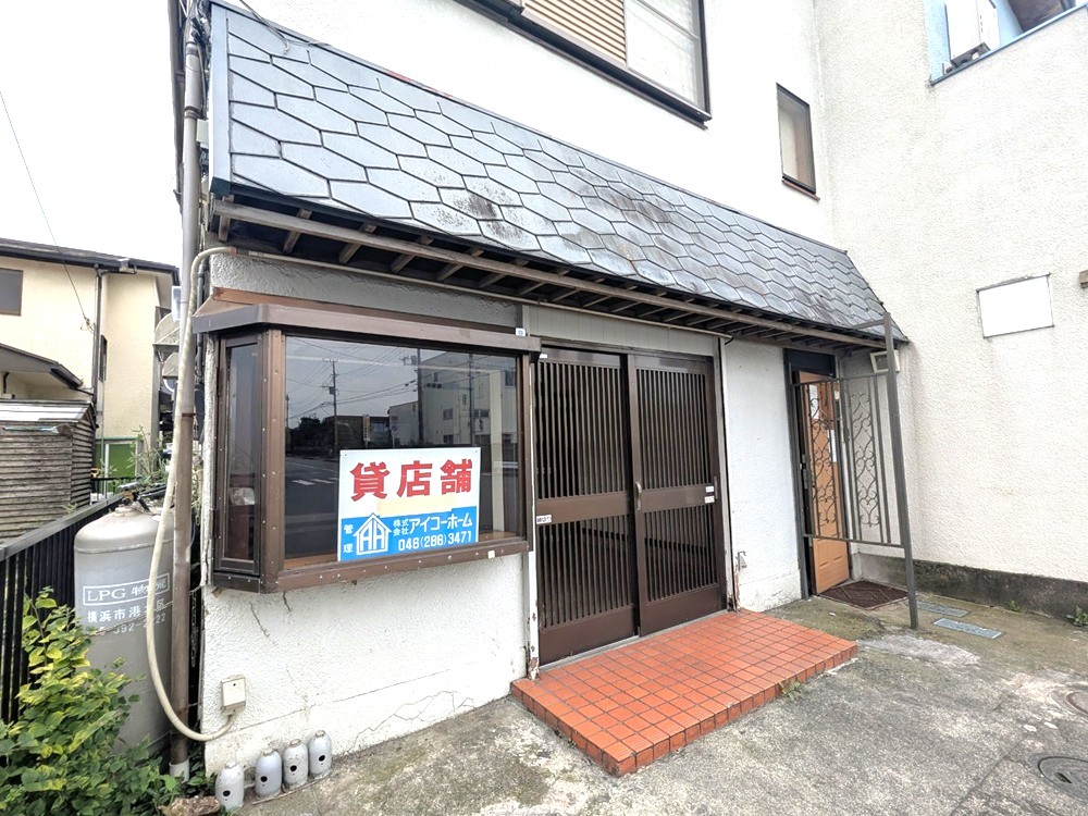 愛川町中津【辰野貸店舗】の外観
